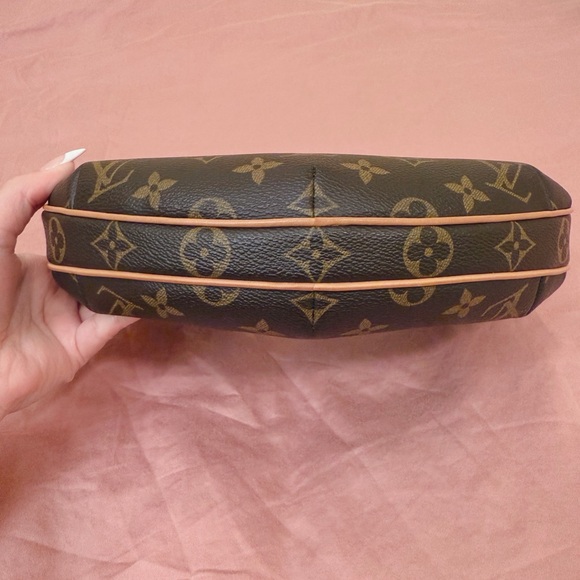 Louis Vuitton Vintage Croissant PM Bag Excellent Vintage Condition - Picture 2 of 8